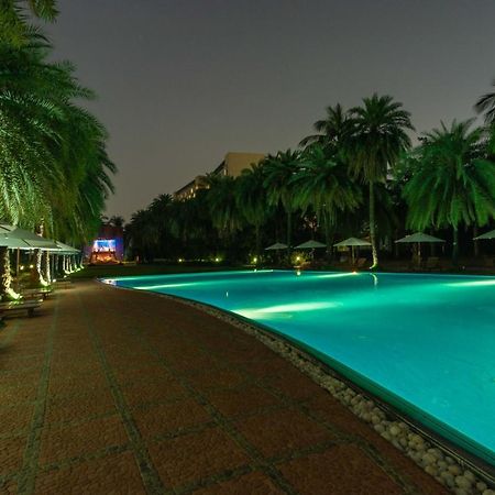 Waterstones Hotel Bombay Esterno foto