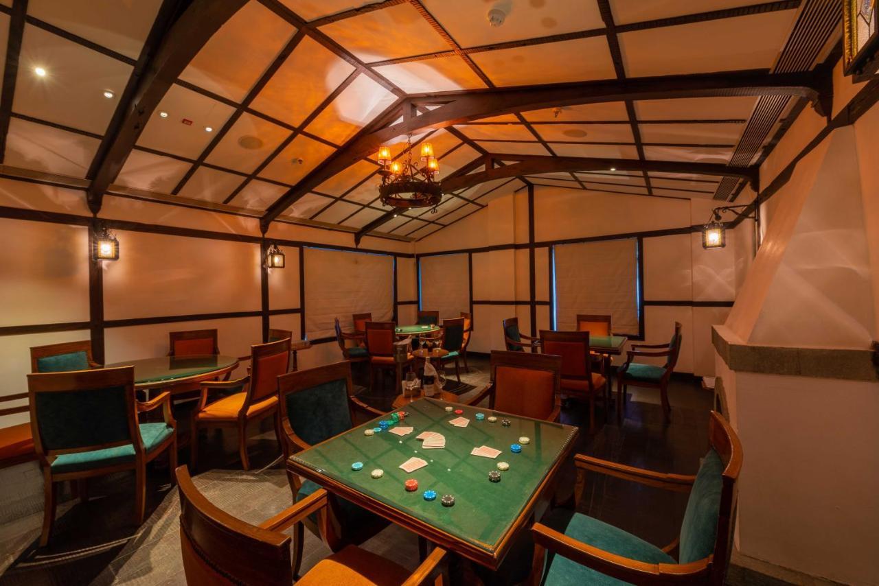 Waterstones Hotel Bombay Esterno foto