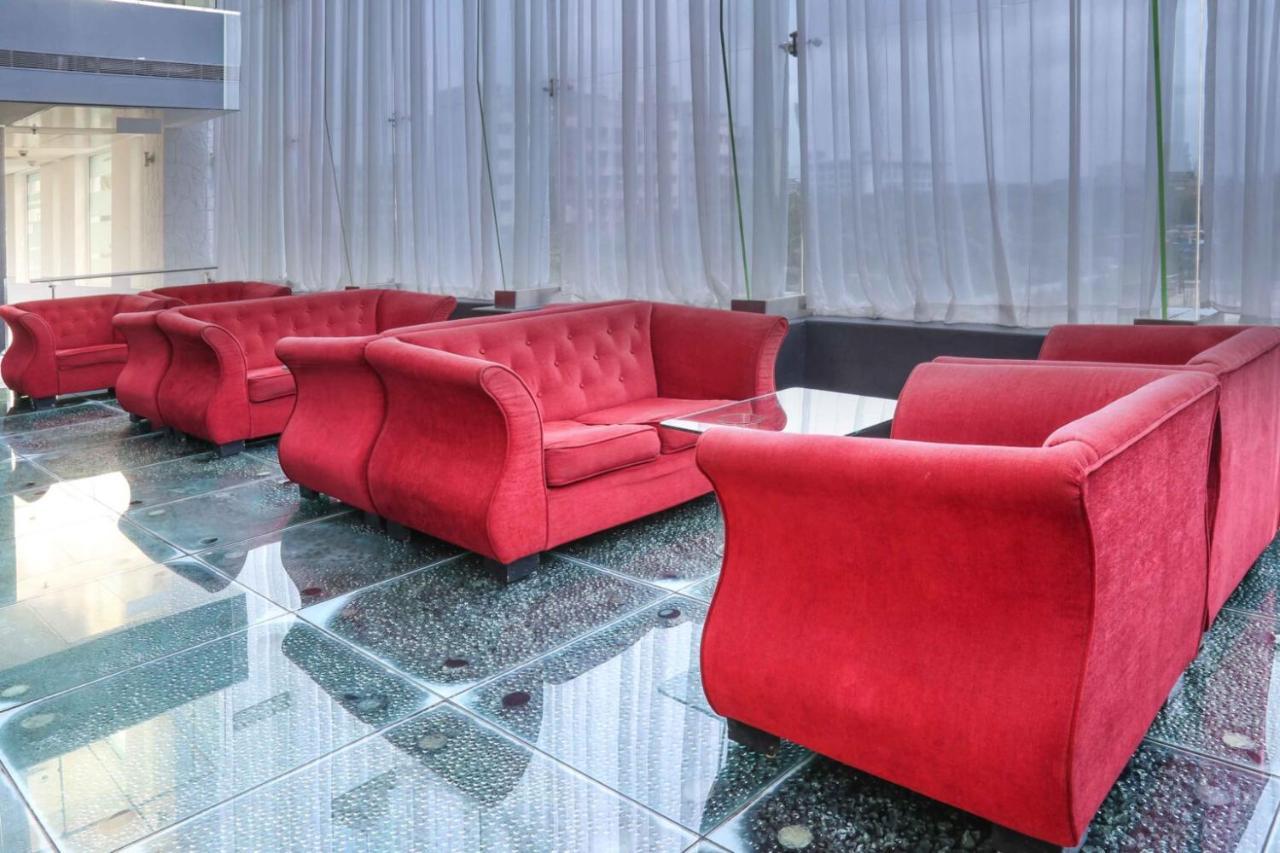 Waterstones Hotel Bombay Esterno foto