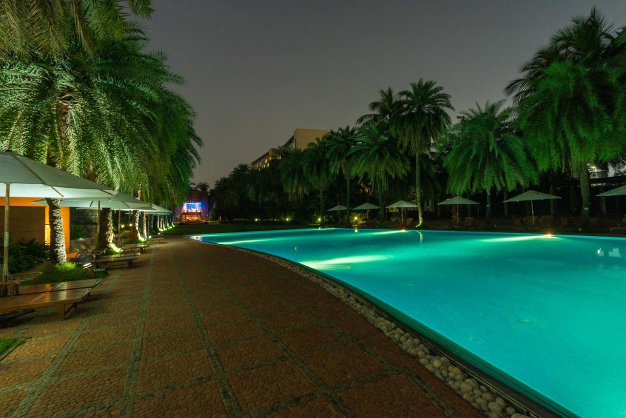 Waterstones Hotel Bombay Esterno foto
