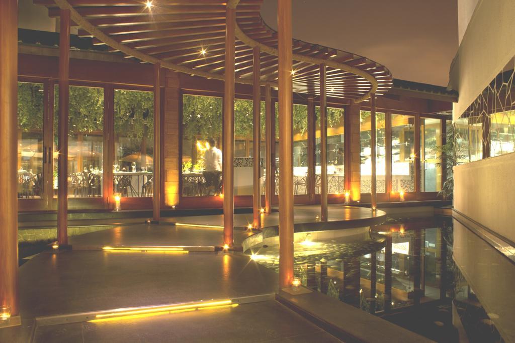 Waterstones Hotel Bombay Esterno foto