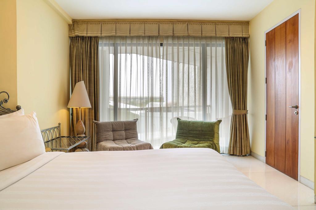Waterstones Hotel Bombay Esterno foto